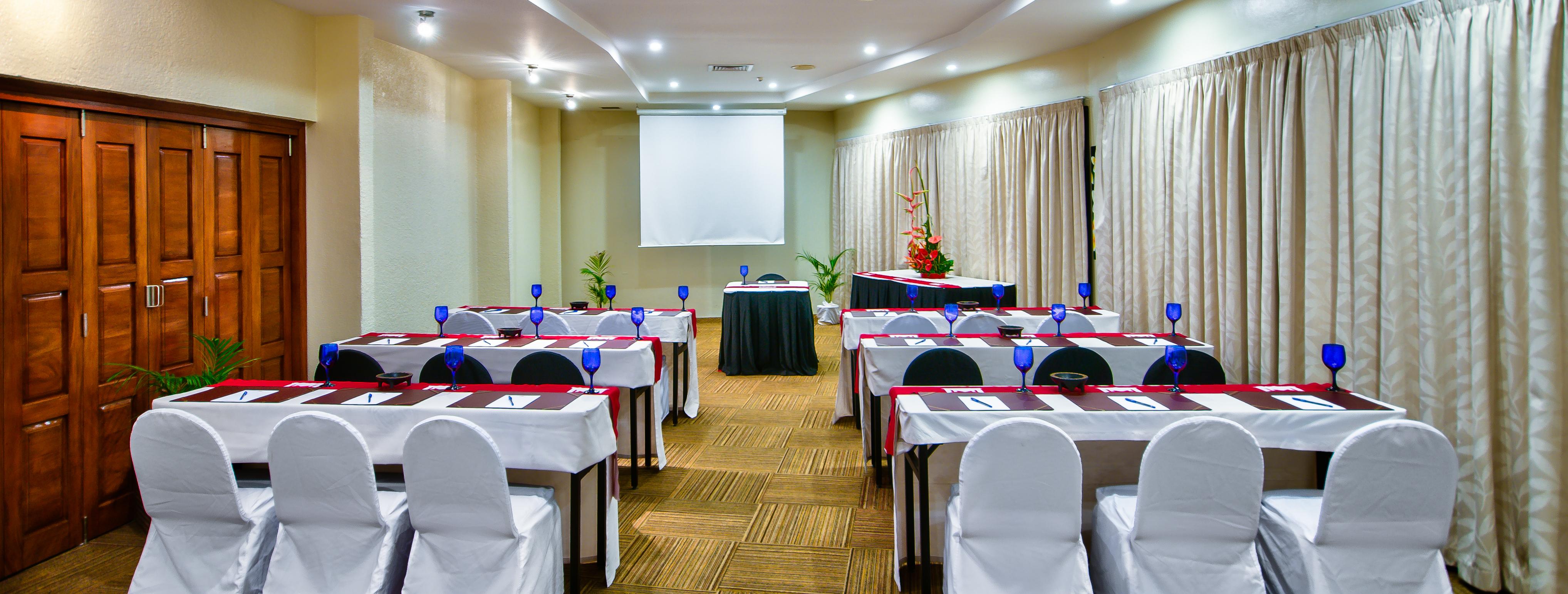 Tanoa Plaza Hotel Suva Exterior photo